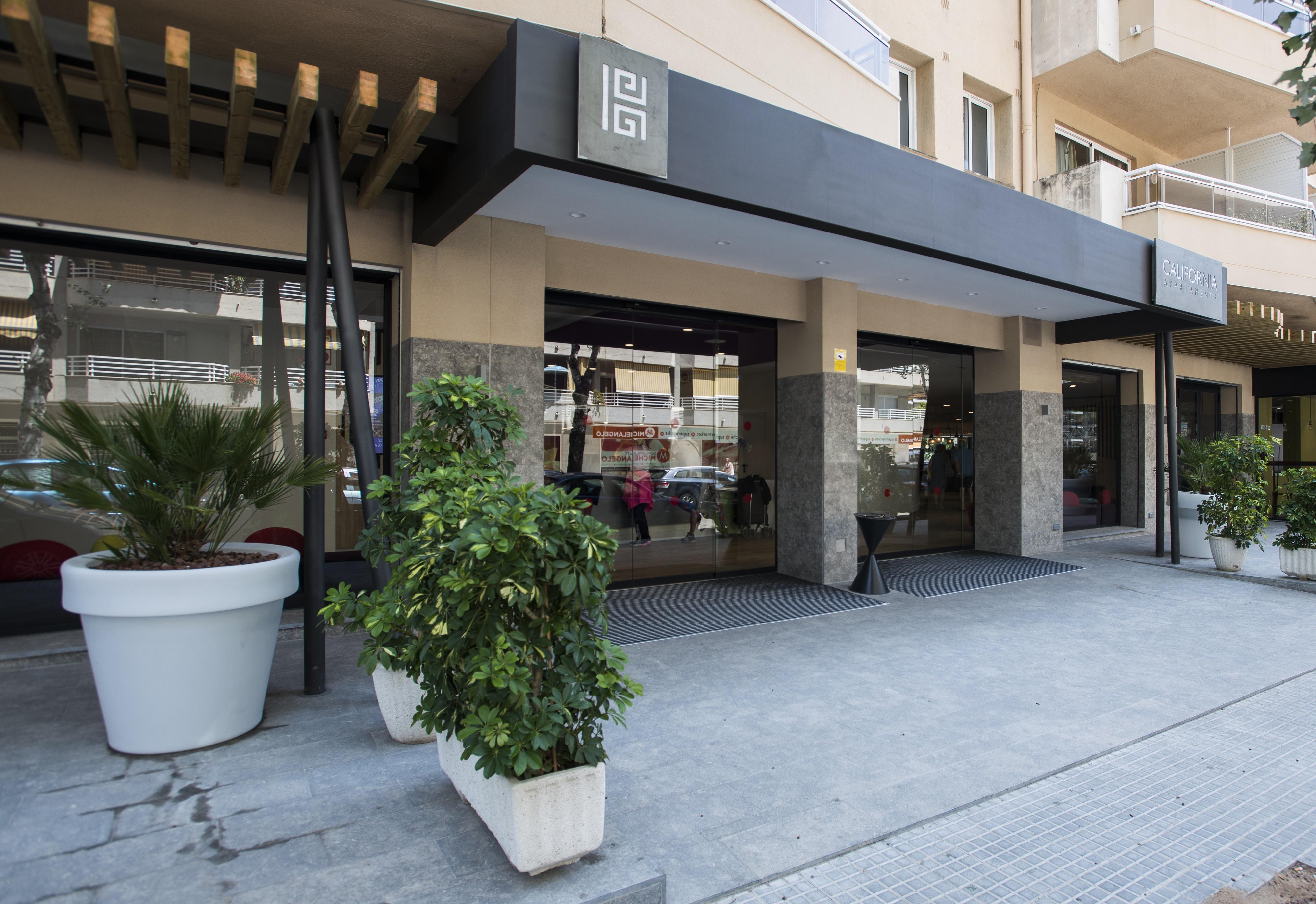 California Apartments Salou Buitenkant foto