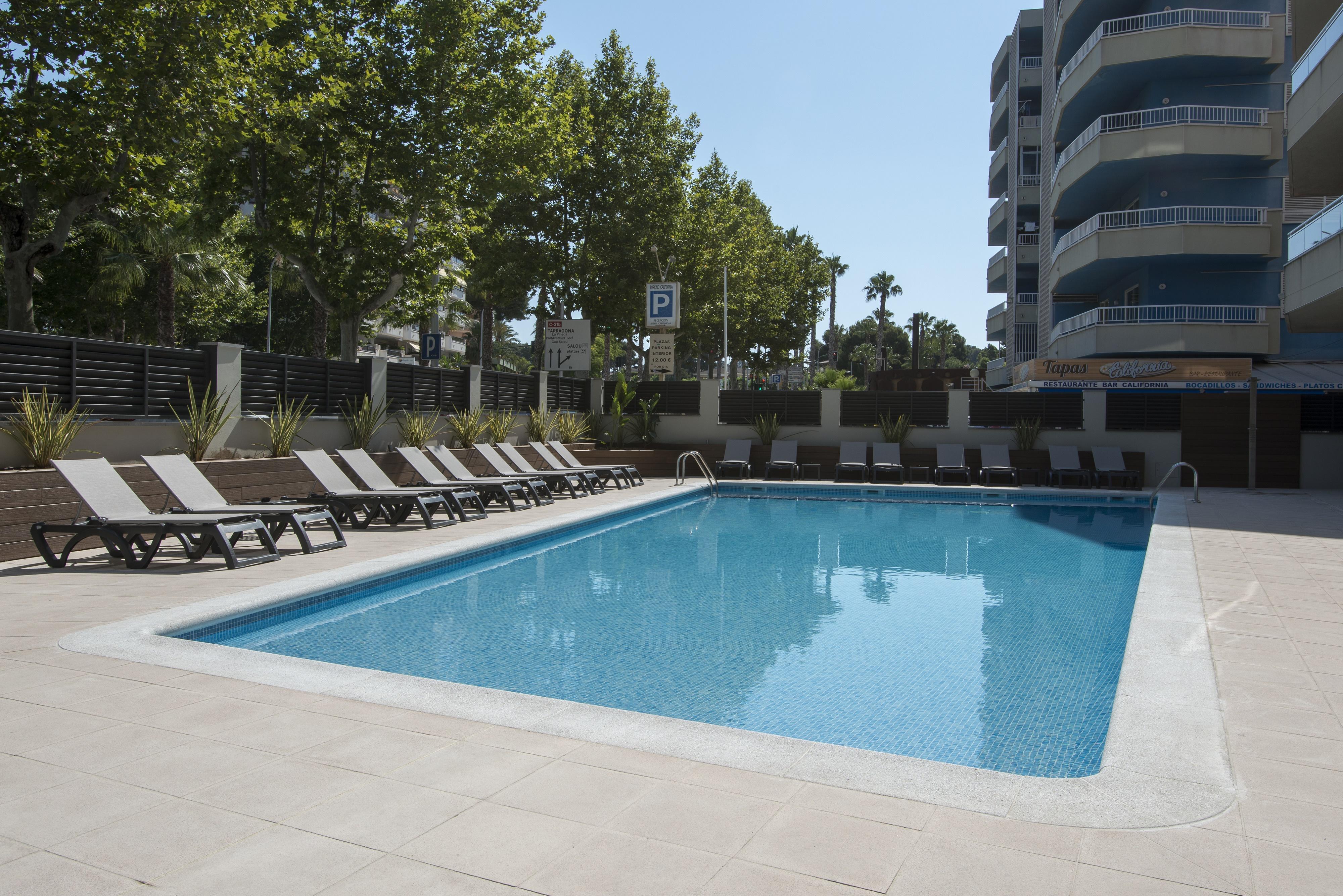 California Apartments Salou Buitenkant foto